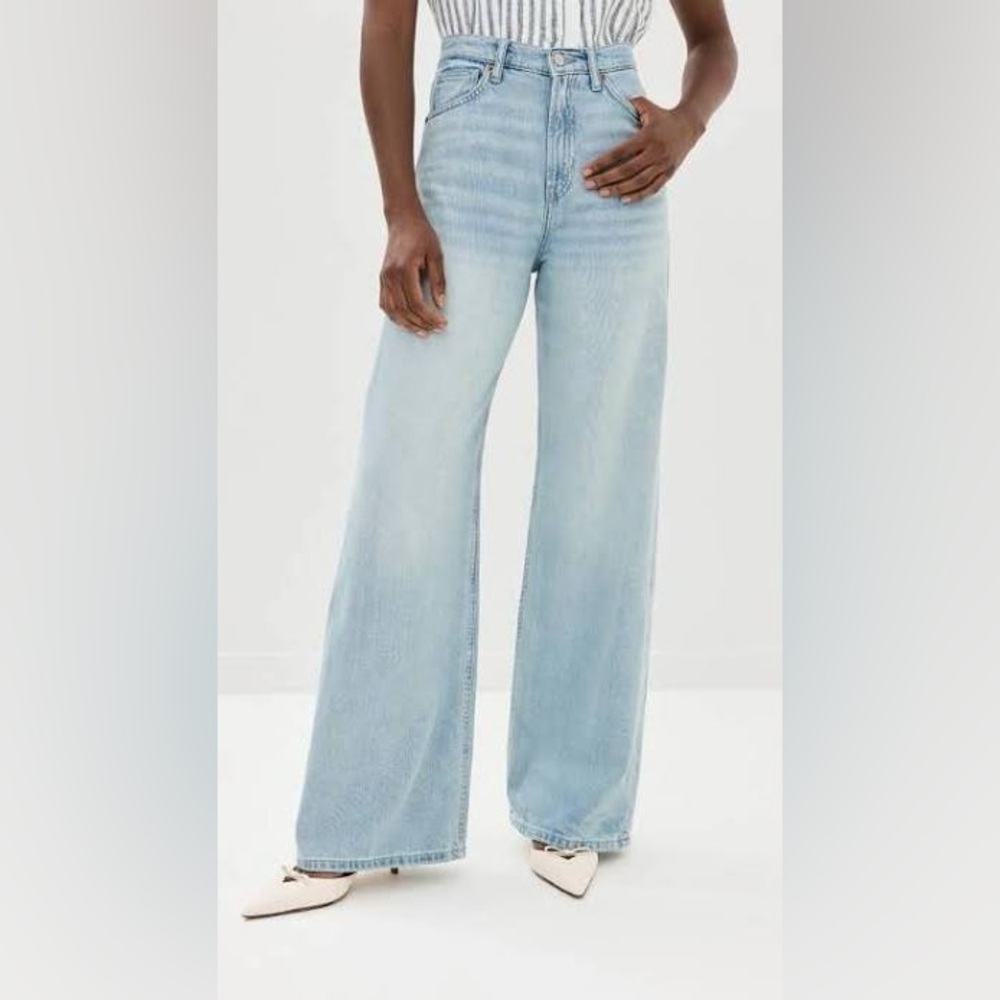 Reformation Carey Lived in Light Wash Wide Leg Jeans - Picture 3 of 8